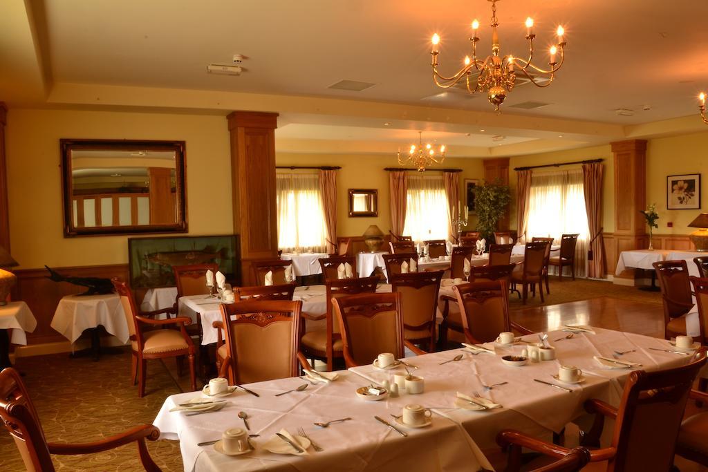 Fairhill House Hotel Clonbur ภายนอก รูปภาพ