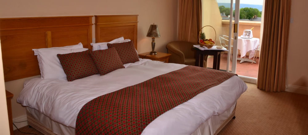 Fairhill House Hotel Clonbur ภายนอก รูปภาพ